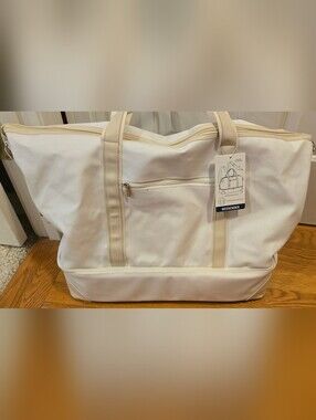 Tommy Bahama Weekender Cream Travel Bag with Shoe Compartment - NWT